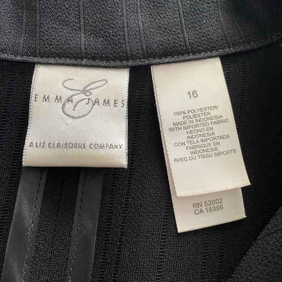 White trim blazer - Picture 2 of 2